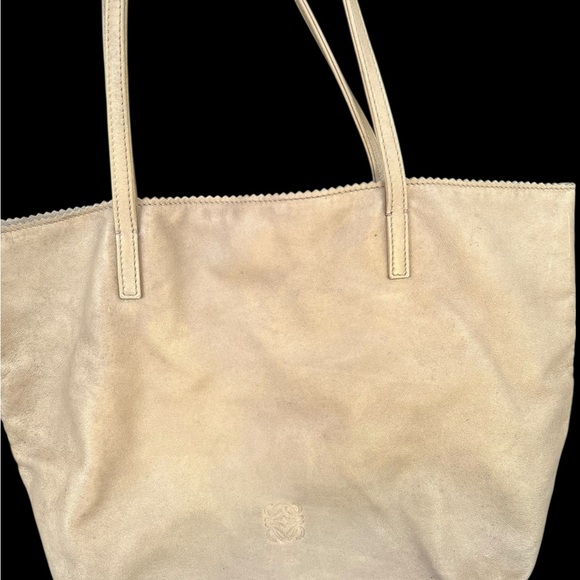 Loewe Champagne Leather Tote Bag - Picture 9 of 9